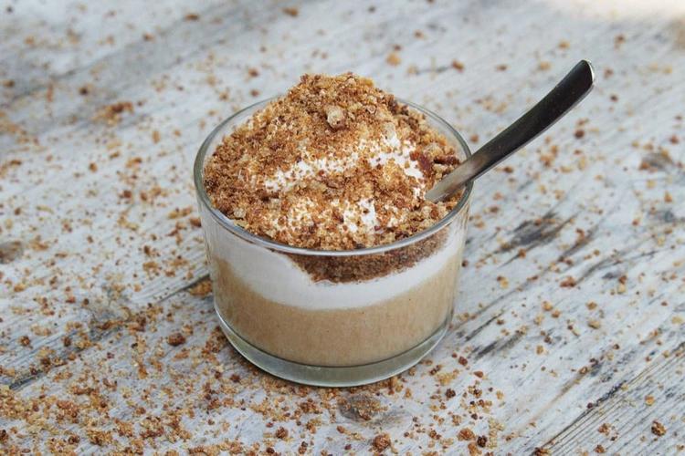 Veiled Peasant Girl – a Norwegian Apple and Cream Dessert with Bread Crumbs