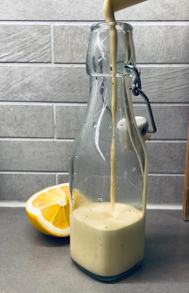 Hjemmelaget Cæsardressing