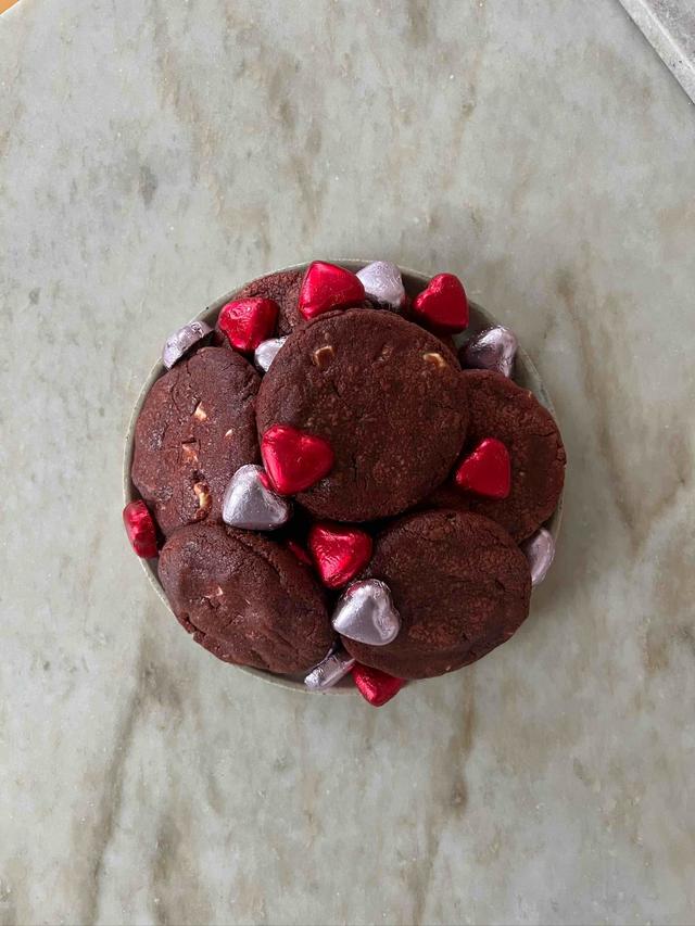 Red velvet cookies