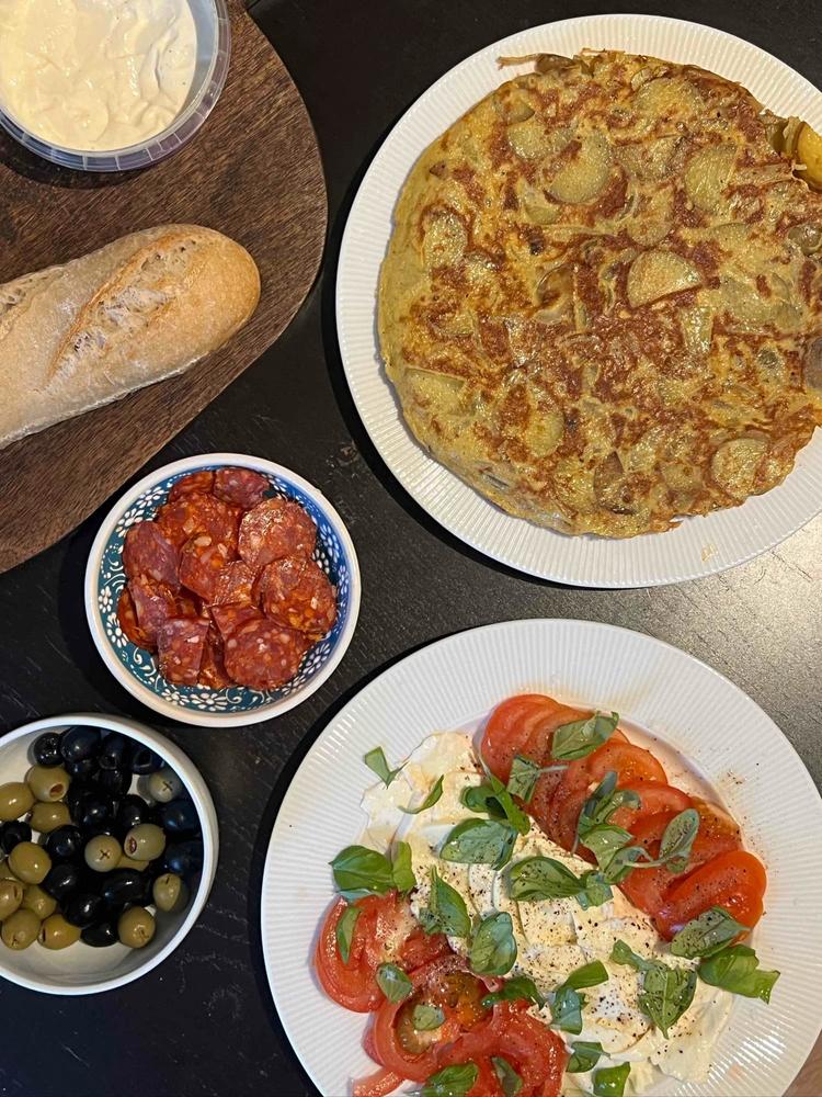 Spansk Tortilla med tilbehør