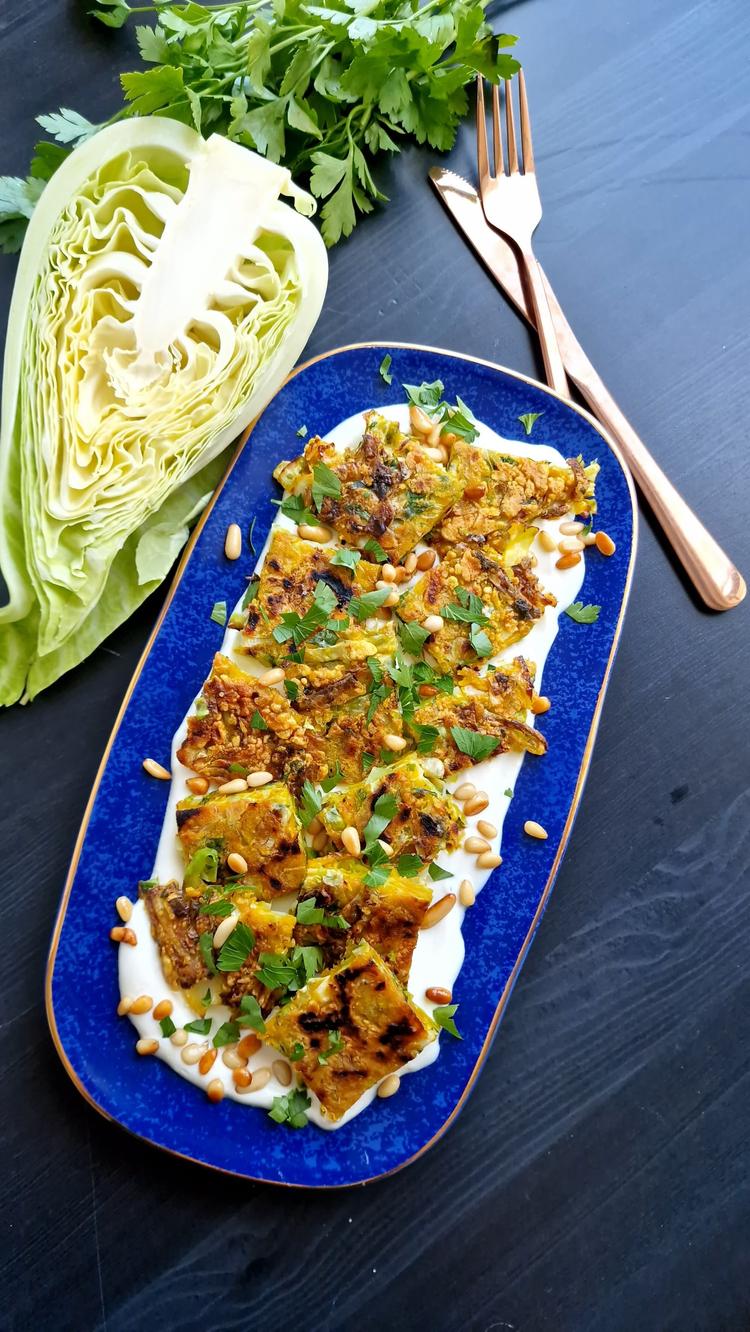 Spisskål med yoghurtsaus