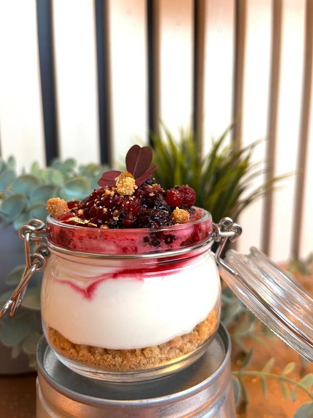 Cheesecake with Marinated Forest Fruits