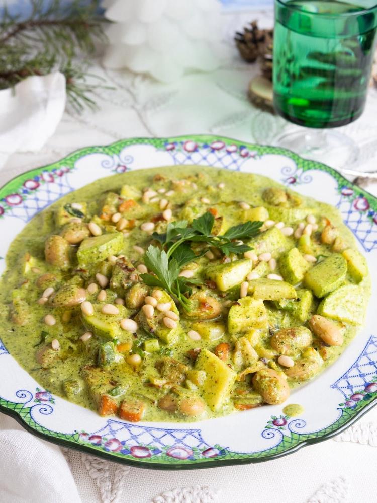 Vegan Green Fresh Stew with Butter Beans