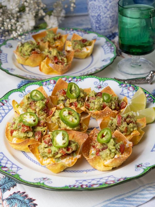 Wonton Jalapeño Cheese Cups med guacamole