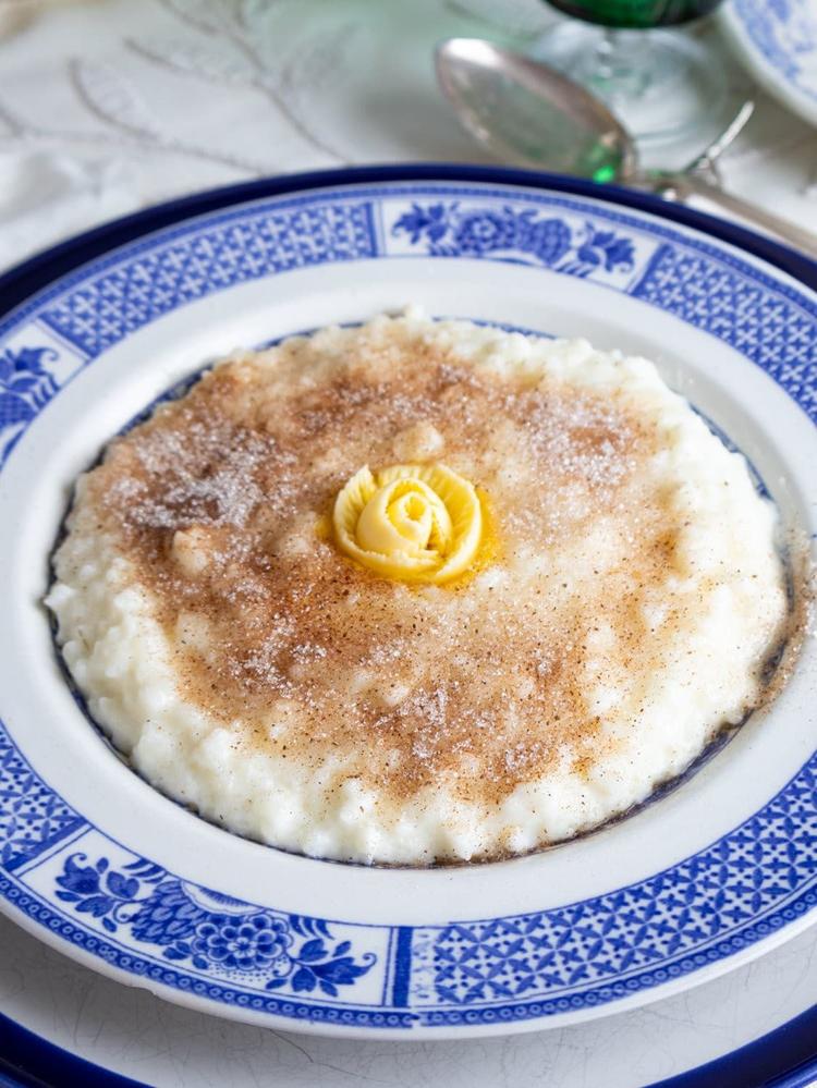 Dynegrøt (Duvet Porridge)