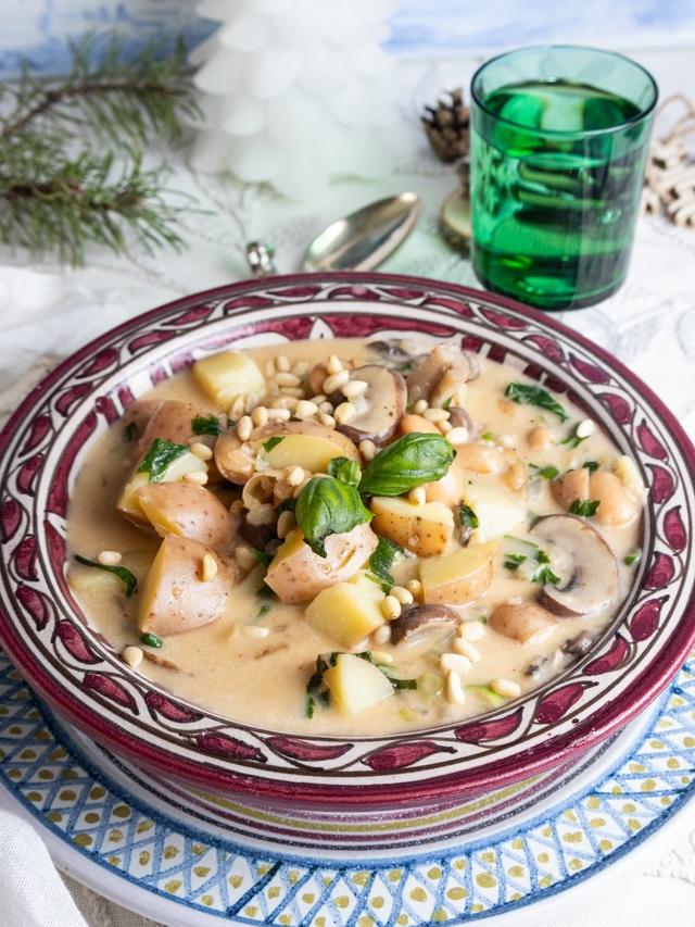 Vegansk høstgryte med hvite bønner og potet