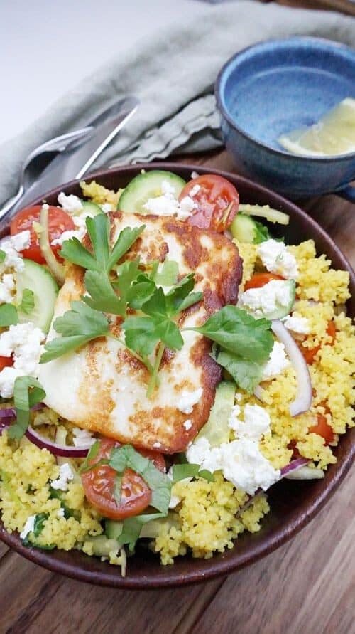Couscous salat med grillet halloumi