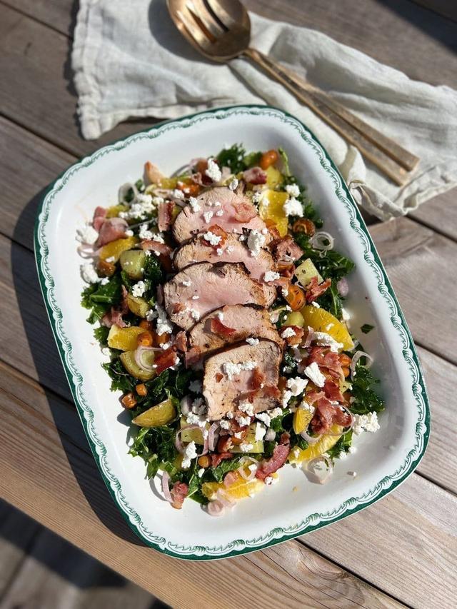Kale Salad with Pork Tenderloin, Bacon and Oranges