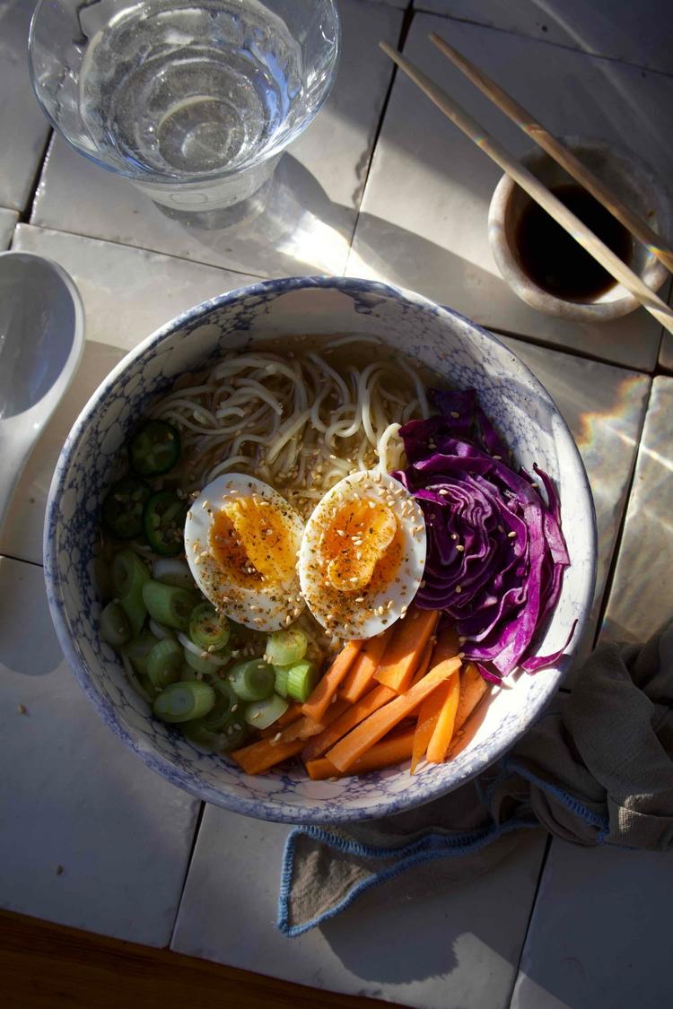 Ramen på hjemmekokt kraft