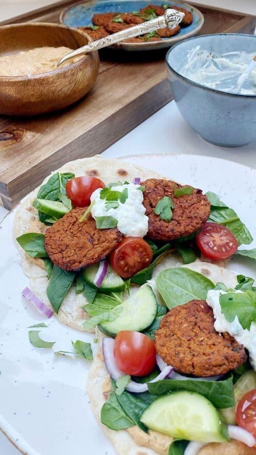 Linsekofta i hjemmelagde lomper