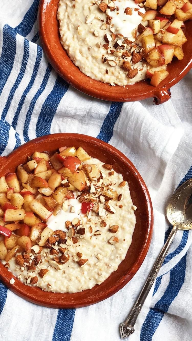 Oat Porridge with Caramelised Apples