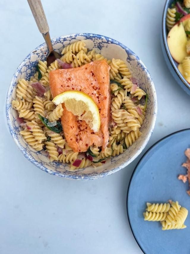 Kremet pasta med laks