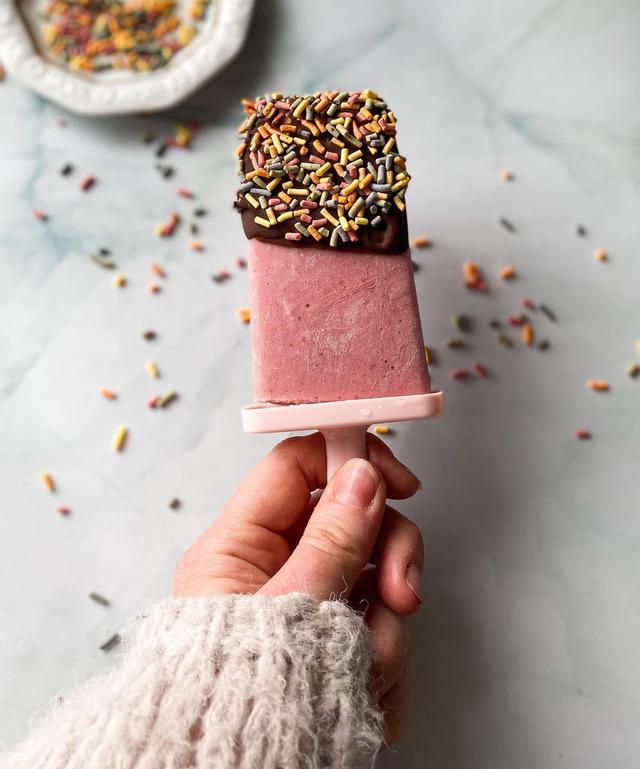 Strawberry and watermelon ice