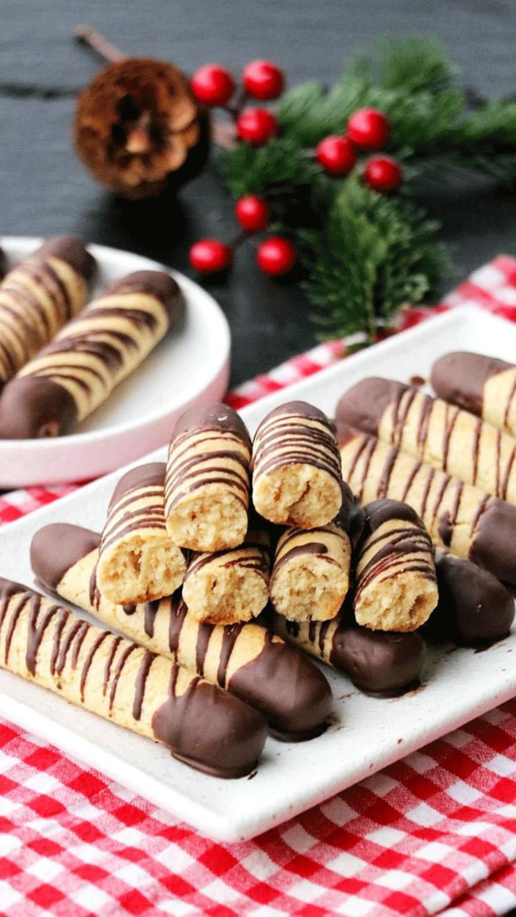 Soft Almond Cake Sticks – Sugar-free