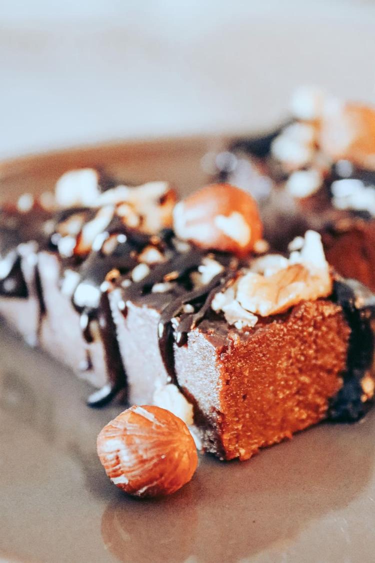 Raw Vegan Brownie Bites