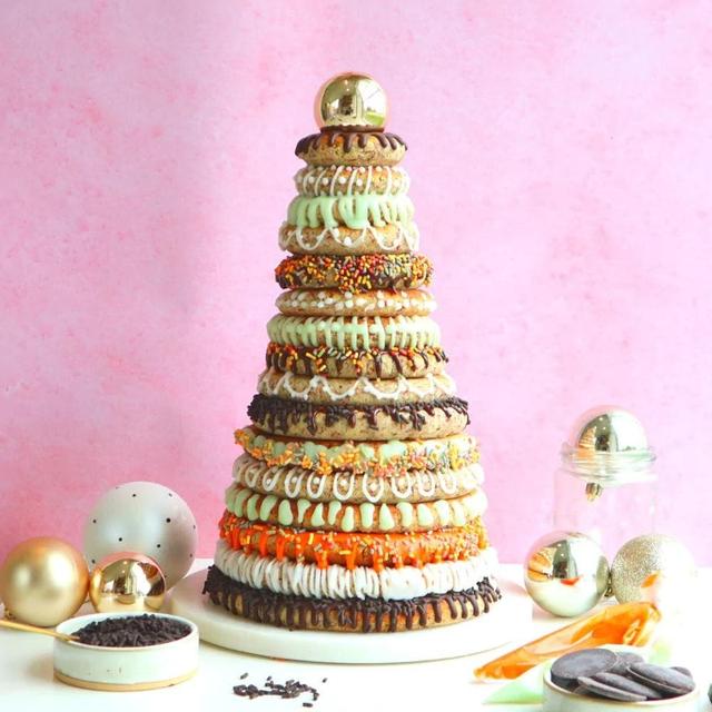 Sugar-free Norwegian Wreath Cake