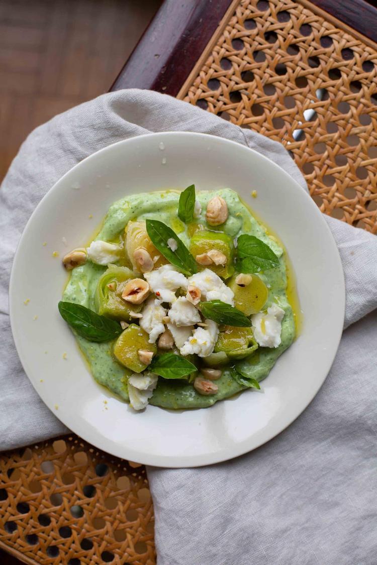 Purre i vinaigrette med chevre og urtedip