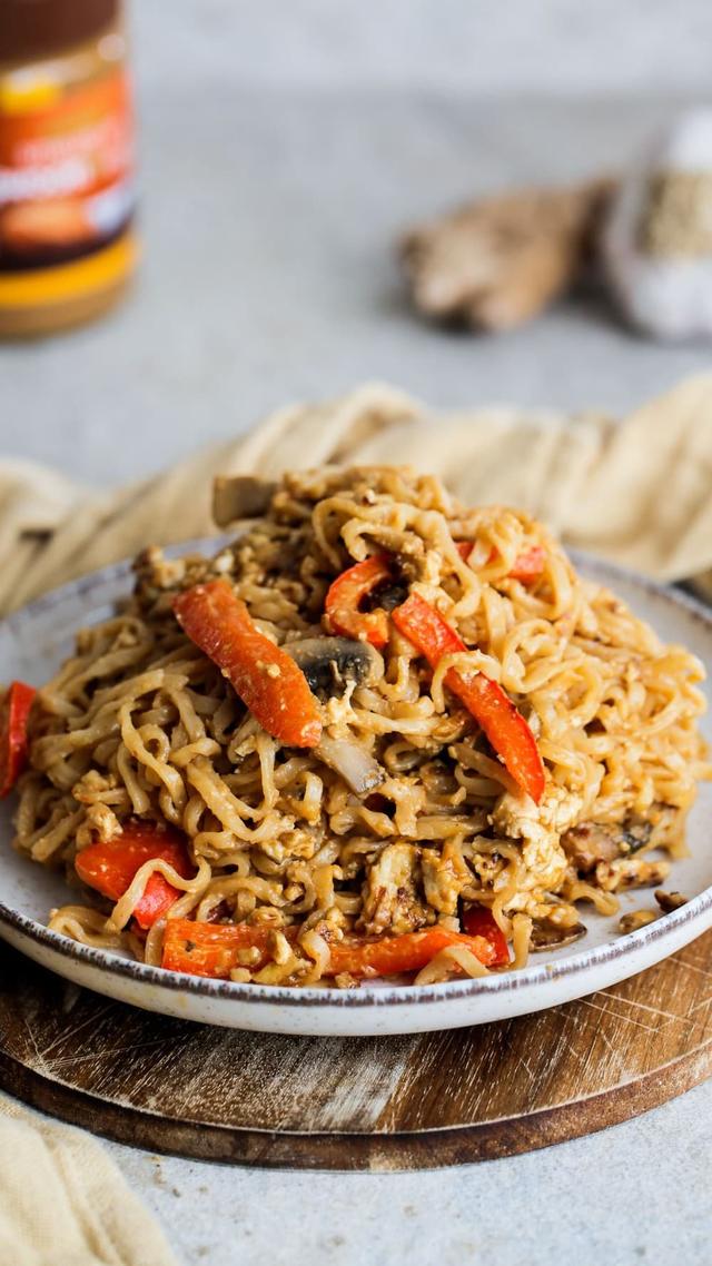 Peanut Garlic Noodles